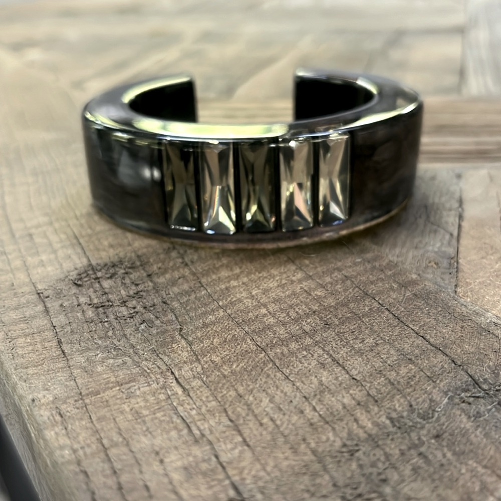 LUC KIEFER Resin bracelet with Swarovski crystals